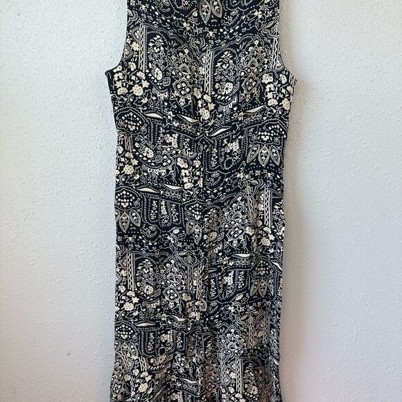 EUC Scarlett Women’s Dress - Picture 3 of 5